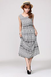 【批發價廠家直銷2013夏季韓版女裝長裙連衣裙子純色潮廠家直批連身裙】- 中國服裝網